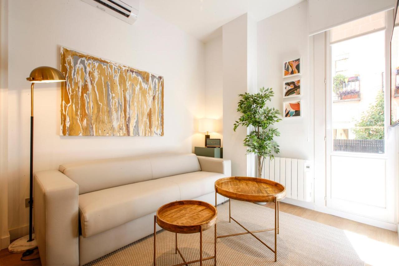Tirso Suite Madri Exterior foto